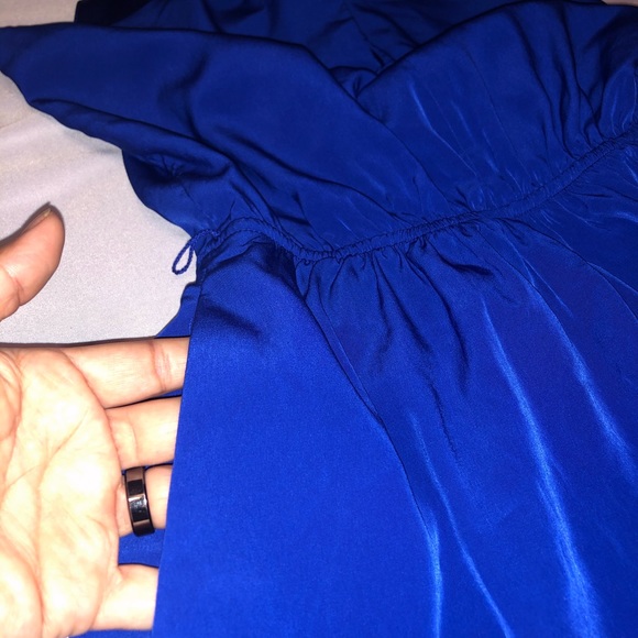 Express dress - Picture 3 of 6